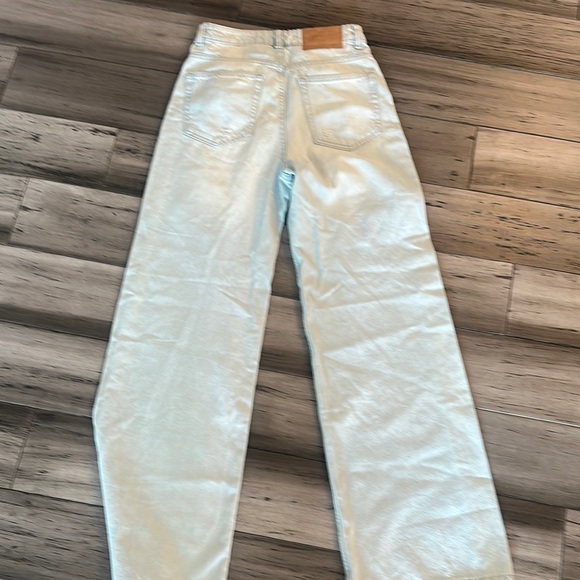 Women's Light Blue Distressed Jeans - Picture 3 of 5